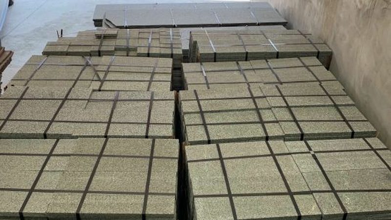 天然大理石马赛克背景墙：揭秘其独特魅力与潜在挑战**